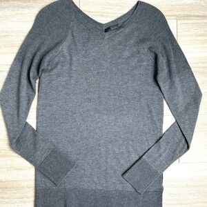 The Limited Women's V-Neck Sweater in Gray